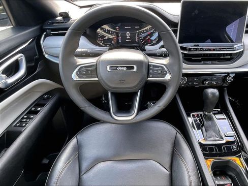 Used 2024 Jeep Compass Limited AWD/4WD image 17