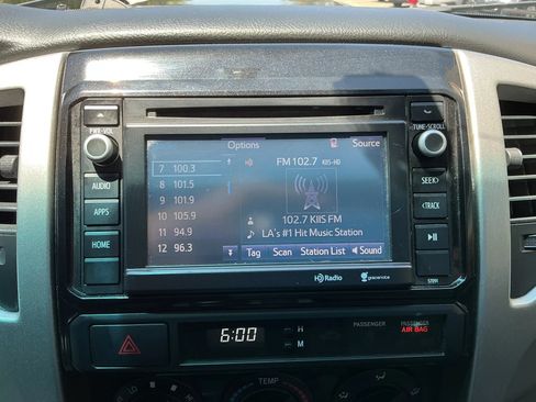 Used 2014 Toyota Tacoma PreRunner RWD image 19