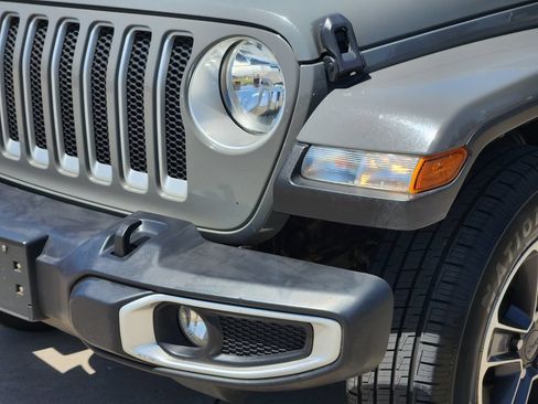 Used 2023 Jeep Wrangler Unlimited Sahara w/ Cold Weather Group AWD/4WD image 15