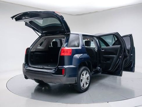 Used 2017 GMC Terrain SLE FWD image 21