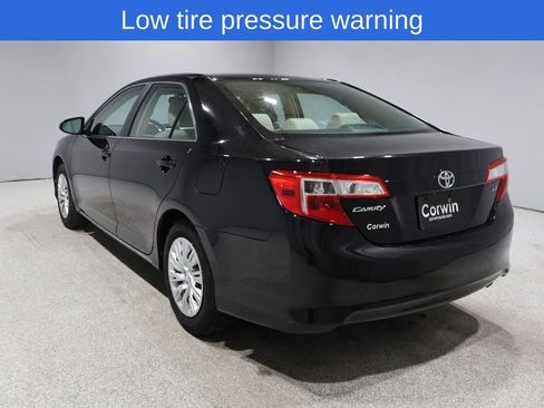 Used 2012 Toyota Camry LE image 4