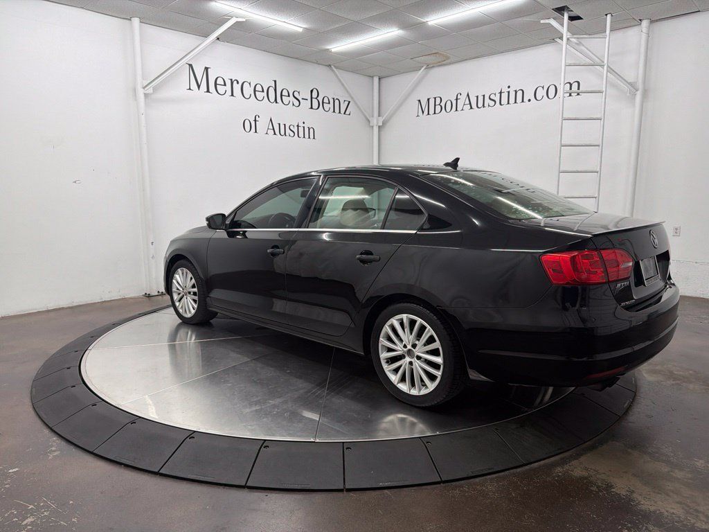 Used 2014 Volkswagen Jetta SEL FWD image 5