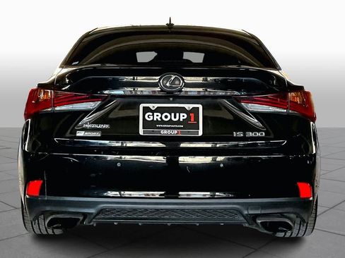 Used 2019 Lexus IS 300 F Sport image 5