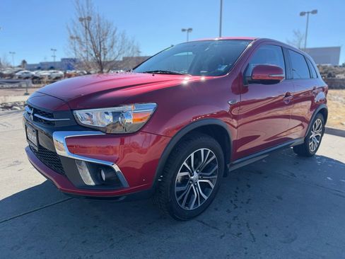 Used 2018 Mitsubishi Outlander Sport SE image 3