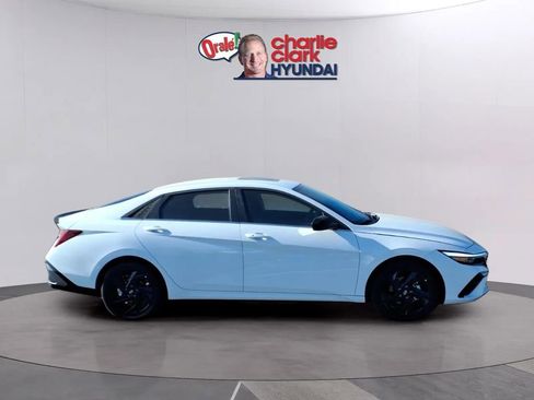 New 2026 Hyundai Elantra SEL Sport Premium FWD image 6