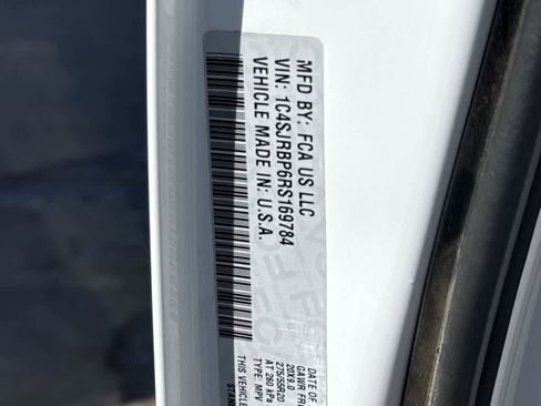 Used 2024 Jeep Wagoneer L Series II w/ Flexible Seating Group image 26