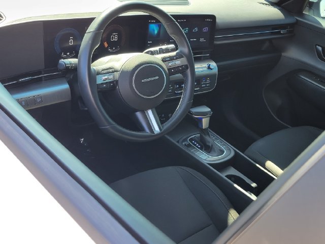 Used 2024 Hyundai Kona SEL FWD image 5