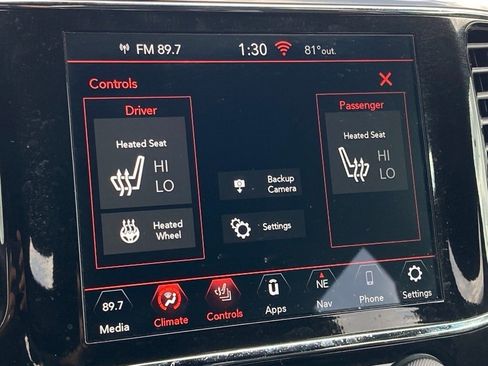 Used 2021 Jeep Grand Cherokee Laredo X image 23