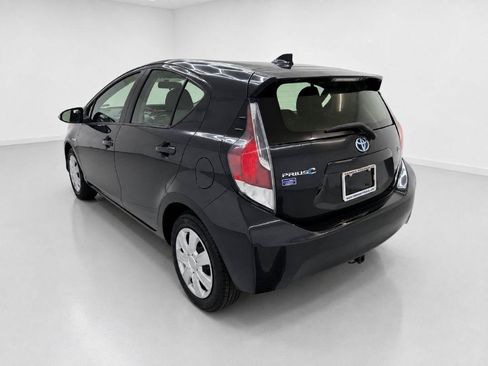 Used 2016 Toyota Prius C Two FWD image 5