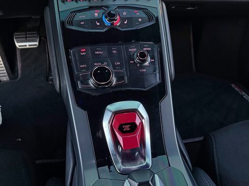 Used 2015 Lamborghini Huracan LP 610-4 image 17