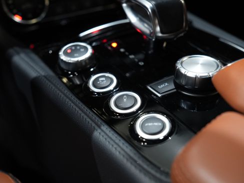 Used 2013 Mercedes-Benz CLS 63 AMG image 48
