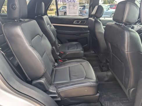 Used 2017 Ford Explorer XLT w/ Equipment Group 202A image 22