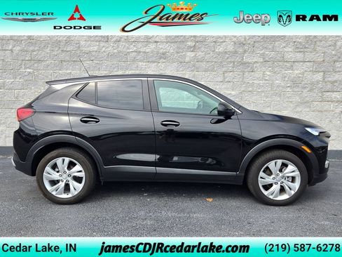 Used 2025 Buick Encore GX Preferred AWD/4WD image 6