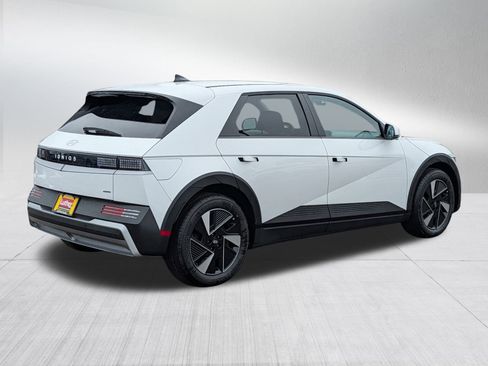 New 2026 Hyundai Ioniq 5 SE image 4