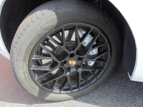 Used 2021 Porsche Macan GTS image 26