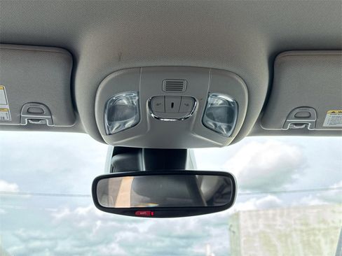 Used 2022 Jeep Compass Latitude image 24