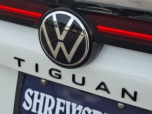 New 2026 Volkswagen Tiguan SE R-Line AWD/4WD image 12