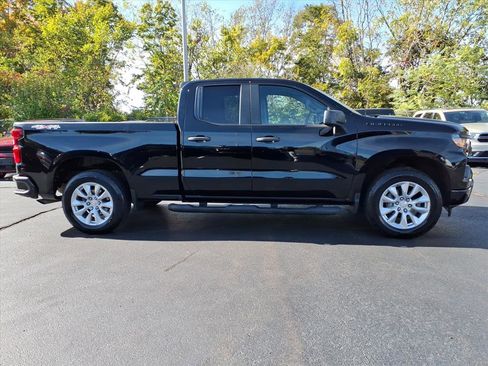 Used 2022 Chevrolet Silverado 1500 Custom w/ LPO, Dark Essentials Package image 2