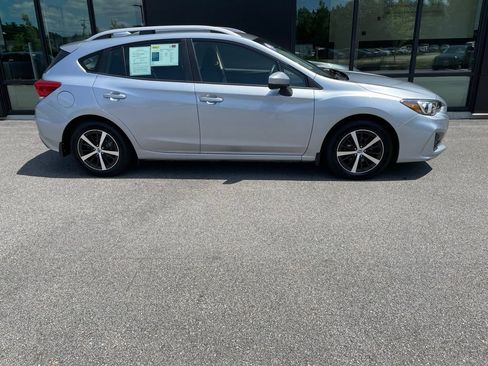 Used 2019 Subaru Impreza 2.0i Premium AWD/4WD image 3