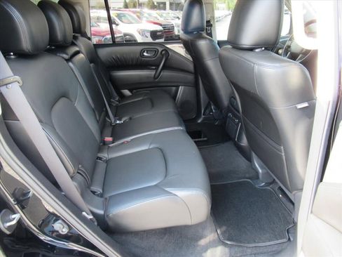 Used 2021 Nissan Armada SV w/ SV Appearance Package AWD/4WD image 28