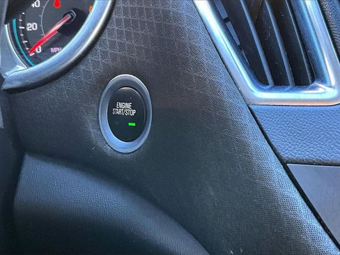 Used 2016 Chevrolet Malibu LT image 26