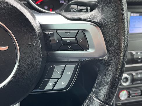 Used 2019 Ford Mustang Coupe w/ Black Accent Package RWD image 22