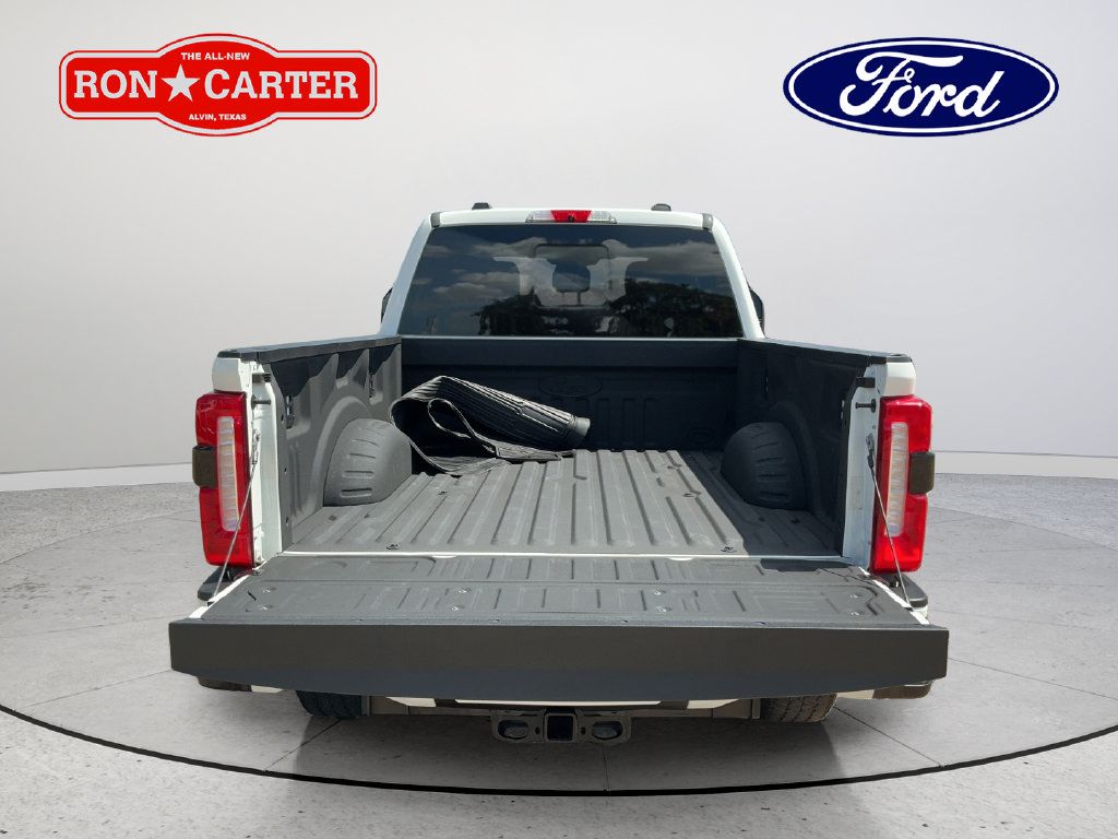 Used 2024 Ford F250 Lariat w/ Black Appearance Package AWD/4WD image 1