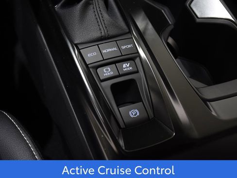 New 2026 Toyota Camry SE image 25