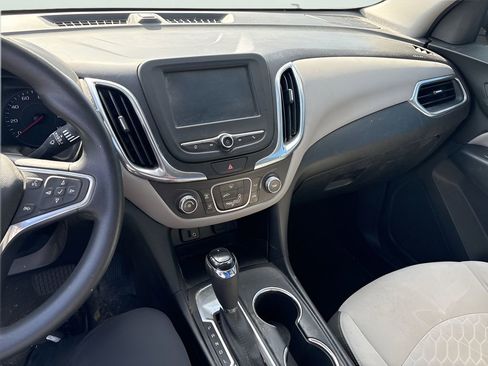 Used 2018 Chevrolet Equinox LS FWD image 8