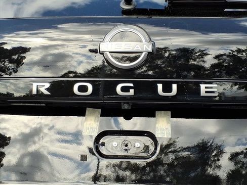 New 2026 Nissan Rogue SV FWD image 31