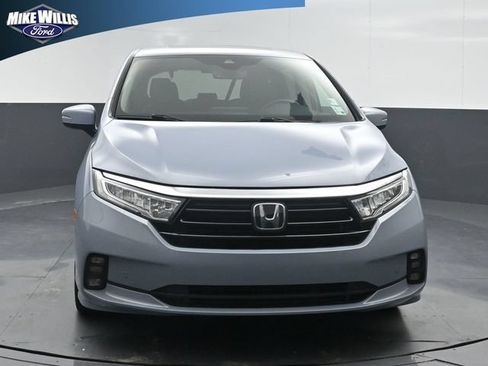 Used 2023 Honda Odyssey Touring image 2