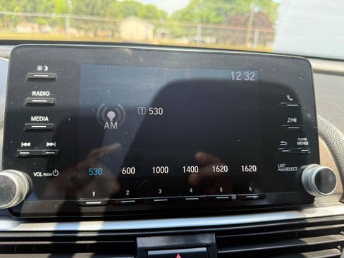 Used 2020 Honda Accord LX image 14