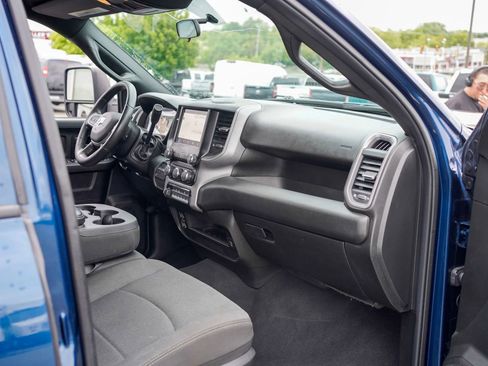 Used 2024 RAM 3500 Tradesman w/ Chrome Appearance Group AWD/4WD image 26