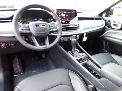 New 2026 Jeep Compass Limited image 14