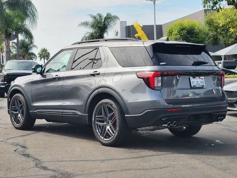 Used 2025 Ford Explorer ST w/ Sun And Sound Package AWD/4WD image 2