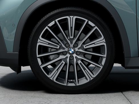 New 2025 BMW X1 xDrive28i w/ Convenience Package image 7