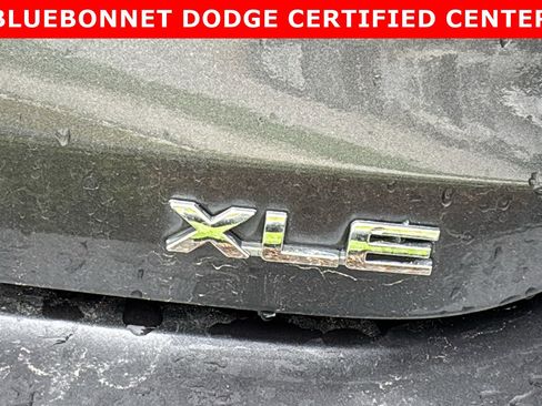 Used 2023 Toyota Highlander XLE FWD image 12