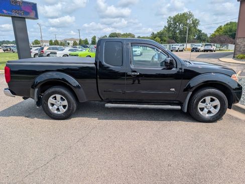 Used 2012 Nissan Frontier SV AWD/4WD image 10