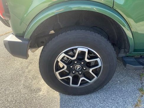 Used 2024 Ford Bronco Outer Banks AWD/4WD image 10