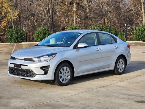 Certified 2023 Kia Rio S image 3