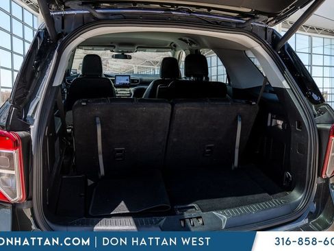 Used 2023 Ford Explorer XLT w/ Equipment Group 202A AWD/4WD image 31