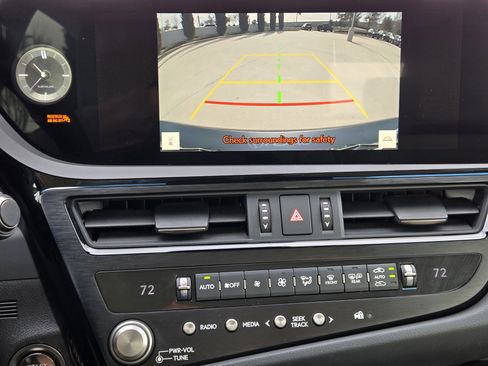 Certified 2023 Lexus ES 350 w/ Premium Package image 26