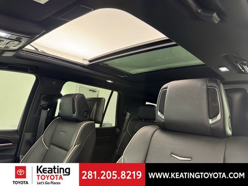 Used 2024 Cadillac Escalade Sport w/ Touring Package image 20