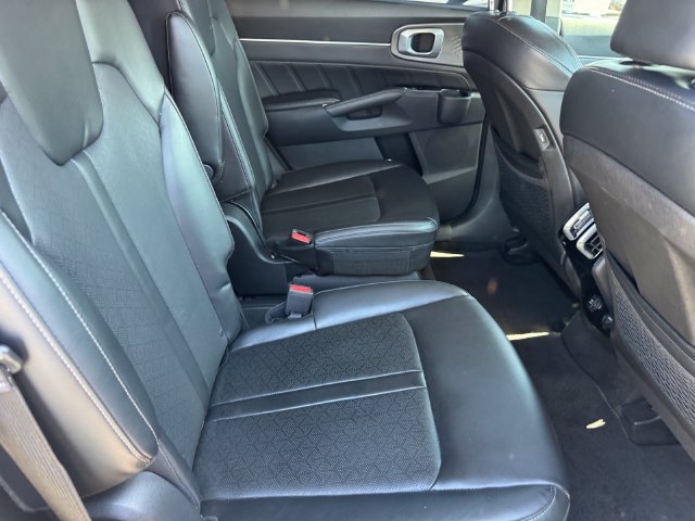 Used 2022 Kia Sorento SX FWD image 8