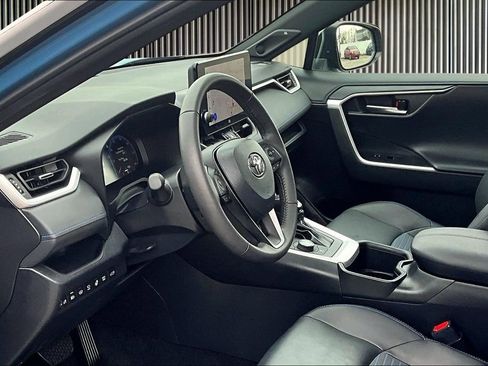 Used 2024 Toyota RAV4 XSE image 15