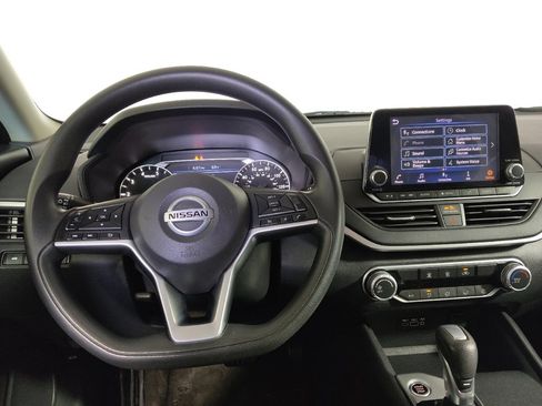 Used 2020 Nissan Altima 2.5 S FWD image 22
