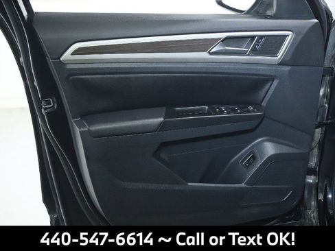 Used 2019 Volkswagen Atlas SEL image 19