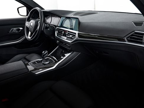 Used 2021 BMW 330i xDrive Sedan image 9