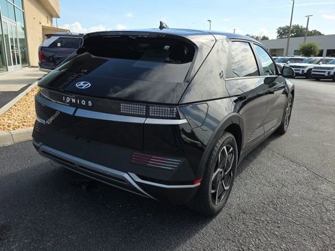 Certified 2024 Hyundai Ioniq 5 SEL RWD image 4