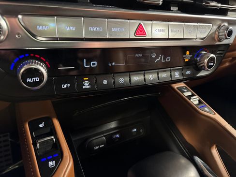 Used 2023 Kia Telluride SX Prestige X-Line AWD/4WD image 17